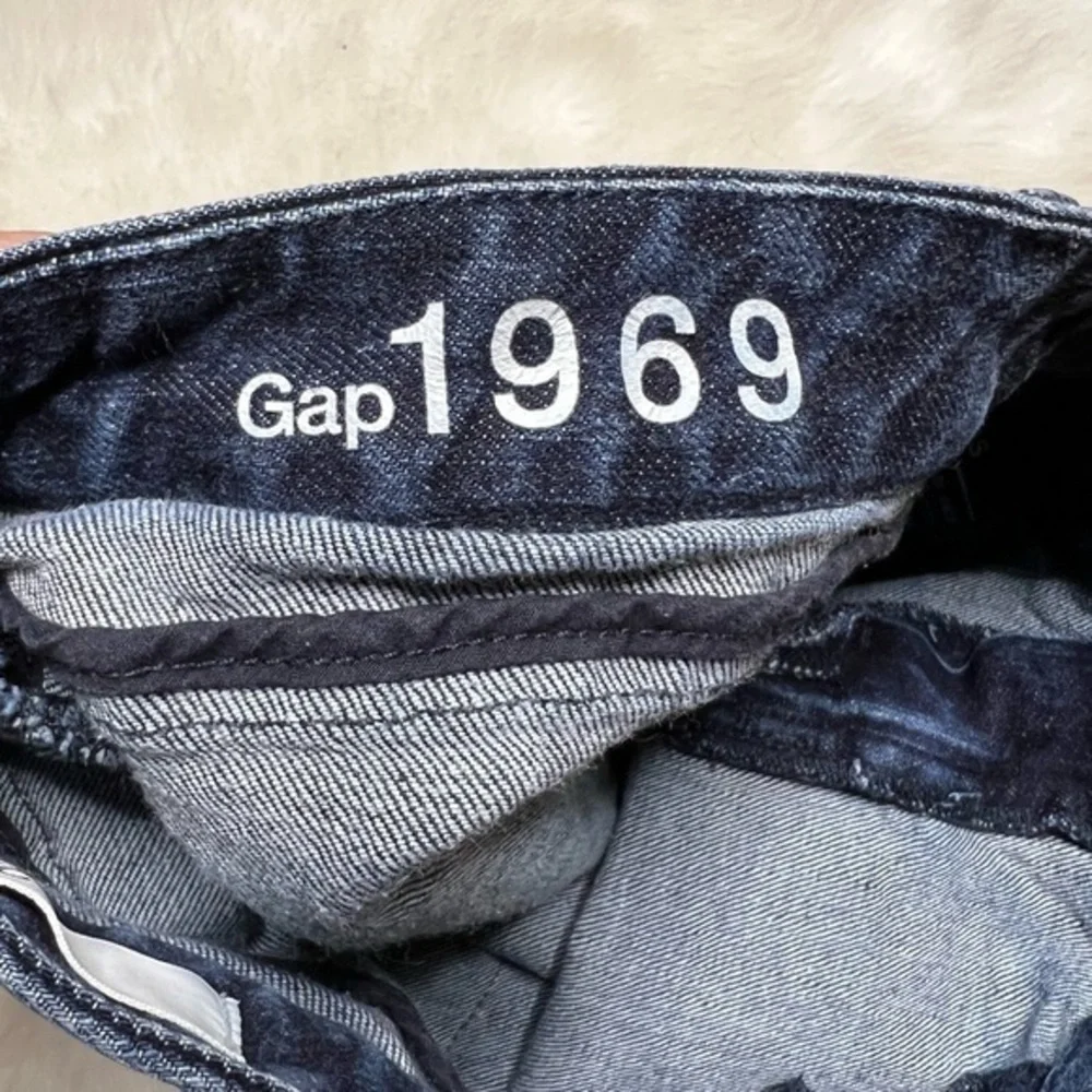 Gap dark wash denim pencil skirt B7-36